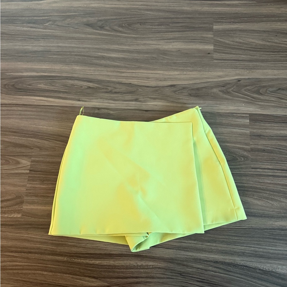 Zara green yellow skort